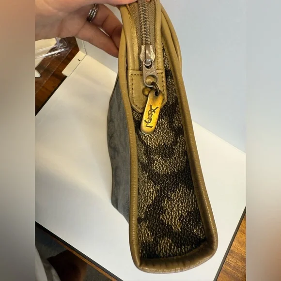 YSL Vintage Clutch in Iconic Giraffe Print - Picture 6 of 13